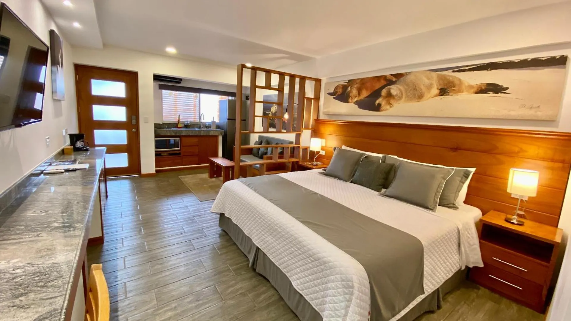 Torre Mar Galapagos Boutique Suites Puerto Ayora
